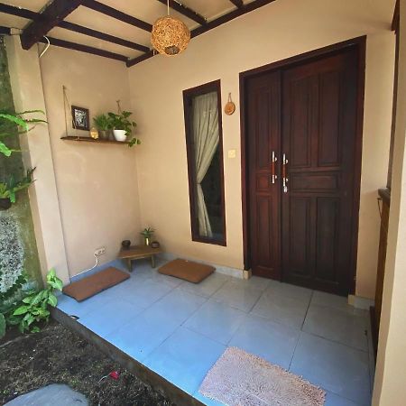Jimador'S Homestay Джили Трауанган Екстериор снимка