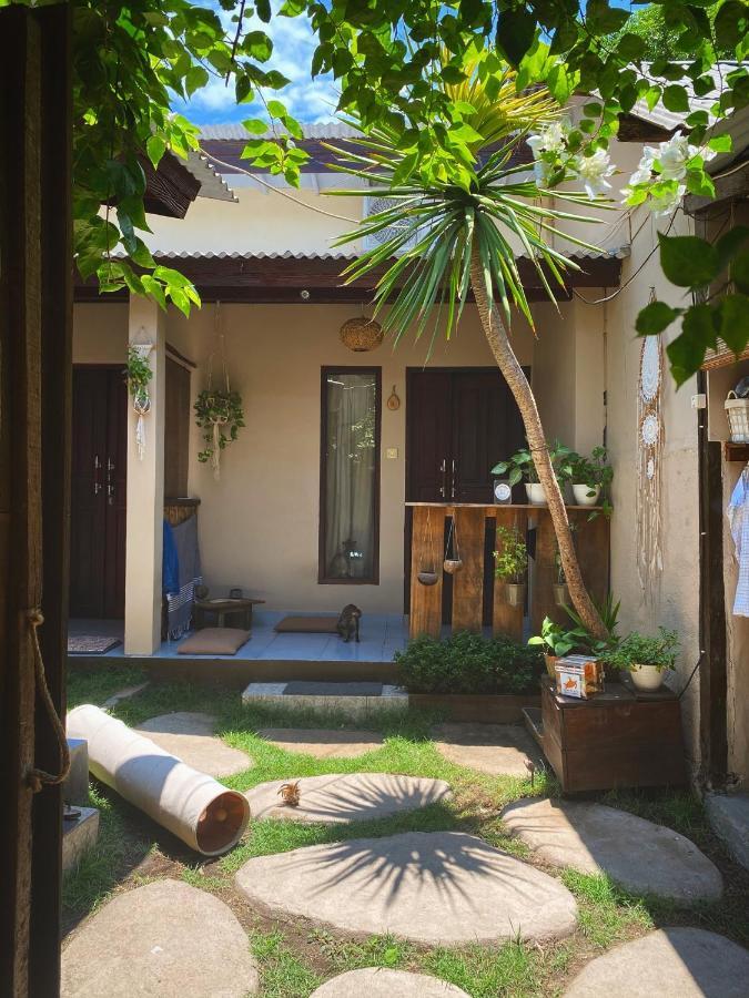 Jimador'S Homestay Джили Трауанган Екстериор снимка