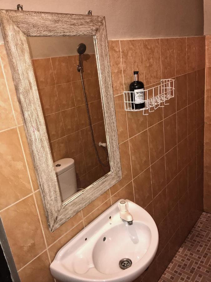 Jimador'S Homestay Джили Трауанган Екстериор снимка